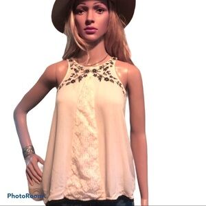 COCO+JAIMESON  Sleeveless off white embroidered top